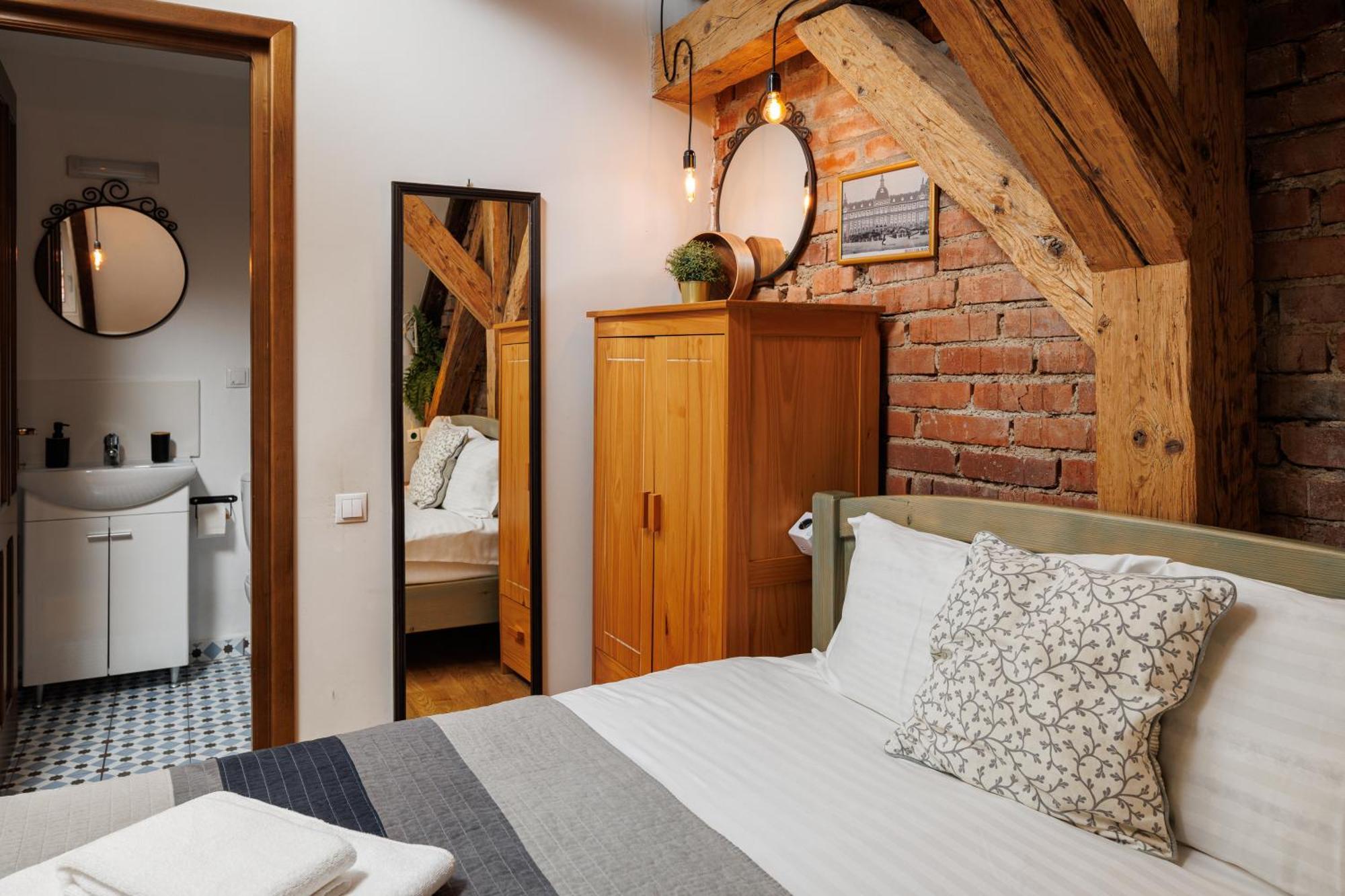 Hotel Wood House Republicii Braszów Zewnętrze zdjęcie
