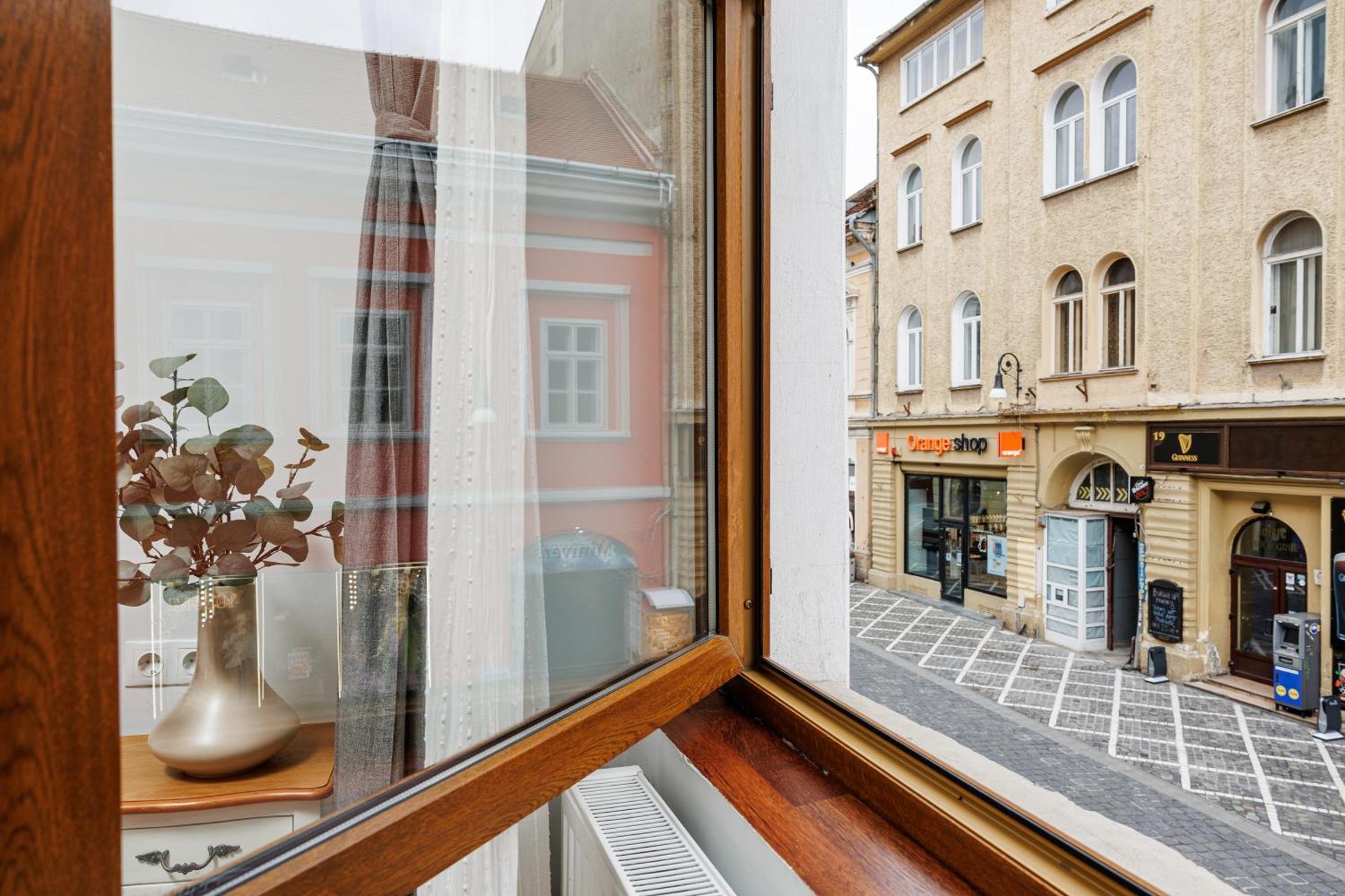 Hotel Wood House Republicii Braszów Zewnętrze zdjęcie