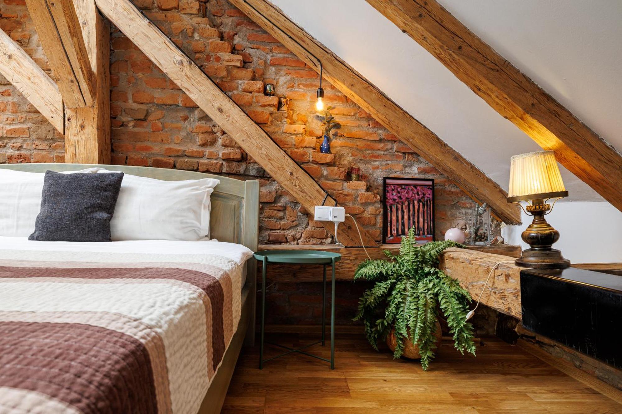 Hotel Wood House Republicii Braszów Zewnętrze zdjęcie