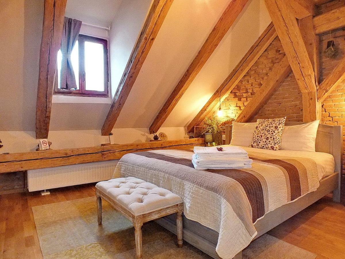 Hotel Wood House Republicii Braszów Zewnętrze zdjęcie