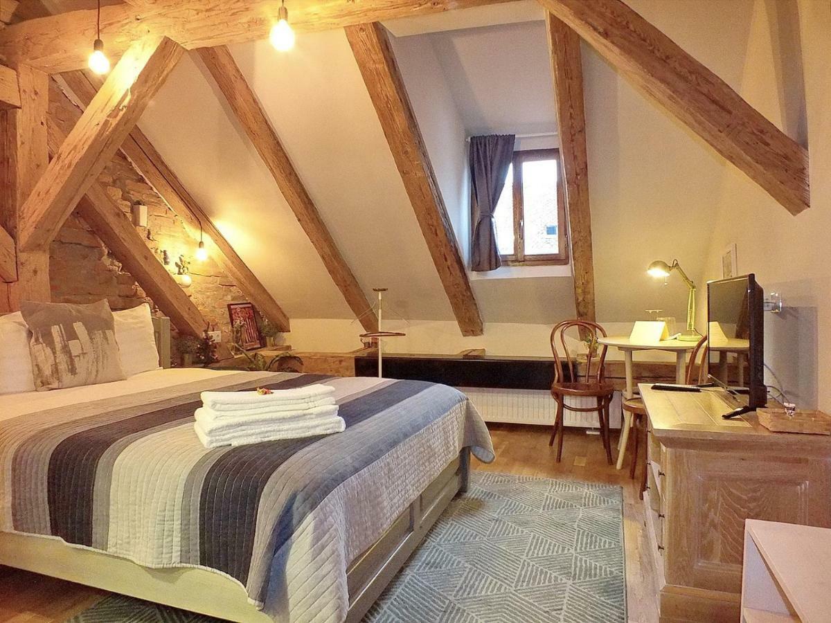 Hotel Wood House Republicii Braszów Zewnętrze zdjęcie